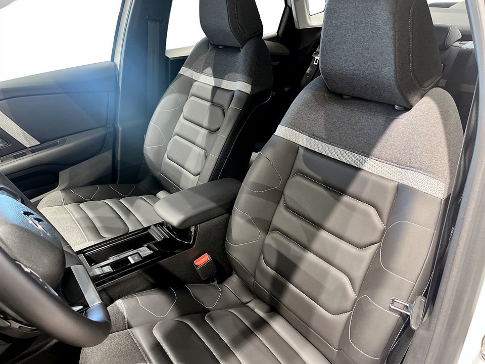 Bild på Citroën C4-X Shine 1.2 PT 130hk Aut B-KAMERA CARPLAY