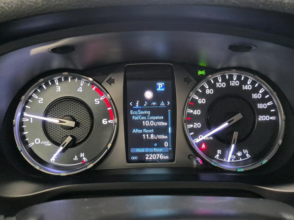 Toyota Hilux Double Cab 2.4 D 150 hk AWD Hero V-däck