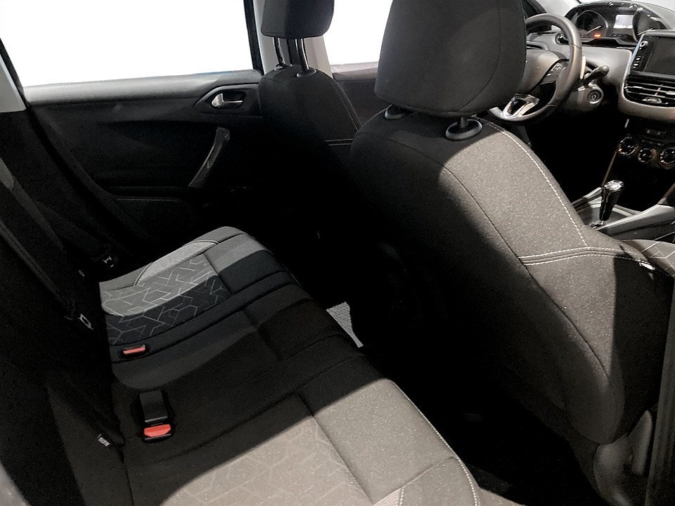 Bild på Peugeot 2008 Active 1.2 VTi EGS 82hk Aut - EN ÄGARE