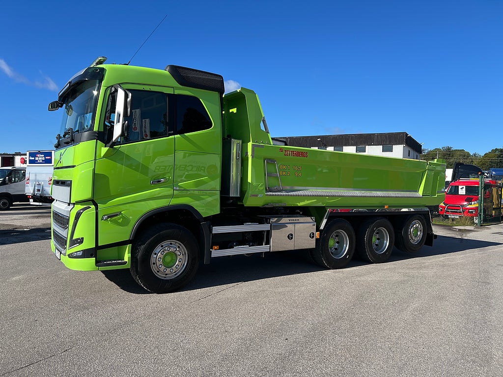 Volvo FH16 550 8x4*4 Tridem Tippbil I-See, Fullutrustad