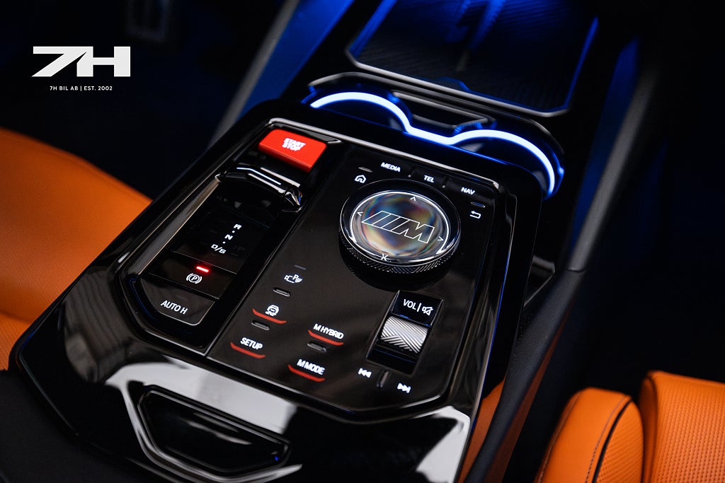 BMW M5 Touring M / Pano / Drag / B&W / HuD / Vent. Säte