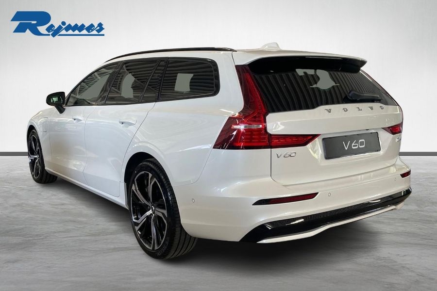 Volvo V60 T6 Plus Dark Nordic Edition 2027, bild 2/46