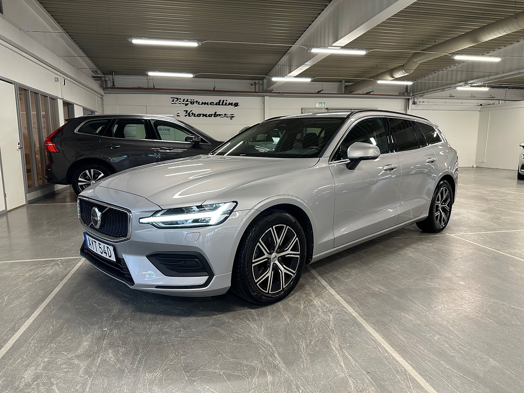 Volvo V60 B3 Bensin Core Värmare Backkamera Pilot assist Navi