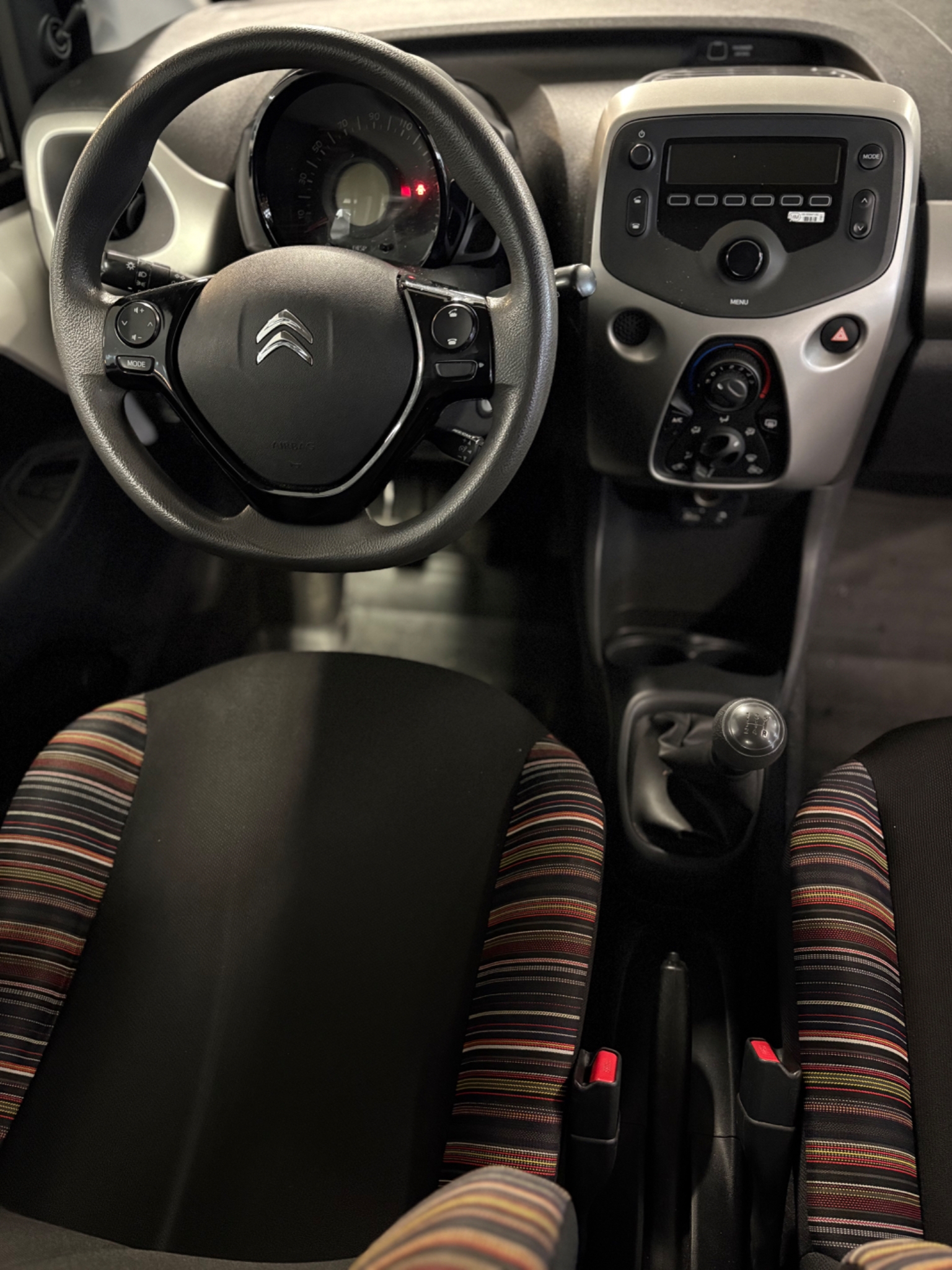 Citroen C1 5-dörrar 1.2 VTi Euro 5 2015, bild 5/10