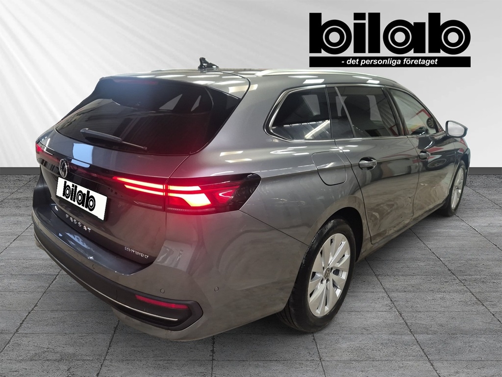 Volkswagen Passat 2024, bild 4/37