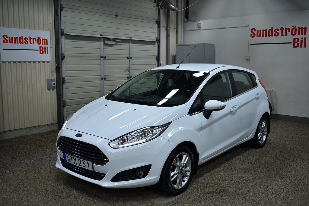 Ford Fiesta 1.0T 100Hk Titanium P-Sensorer Aut