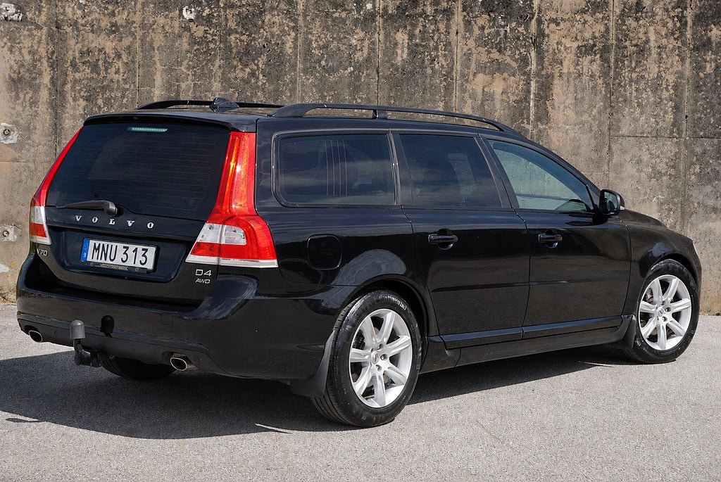 Volvo V70 D4 AWD Dynamic Edition|Drag|Värmare|Rattvärme|