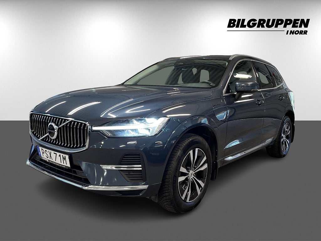 Volvo XC60 Recharge T6 AWD Core (Vinterhjul, Drag, Pano)