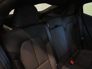 Halvkombi Polestar 2 14 av 26