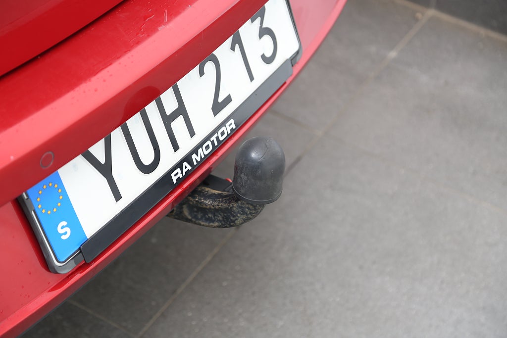 Seat Leon ST 1,6 TDI 115hk Style Kombi Motorv Dragkrok 2019