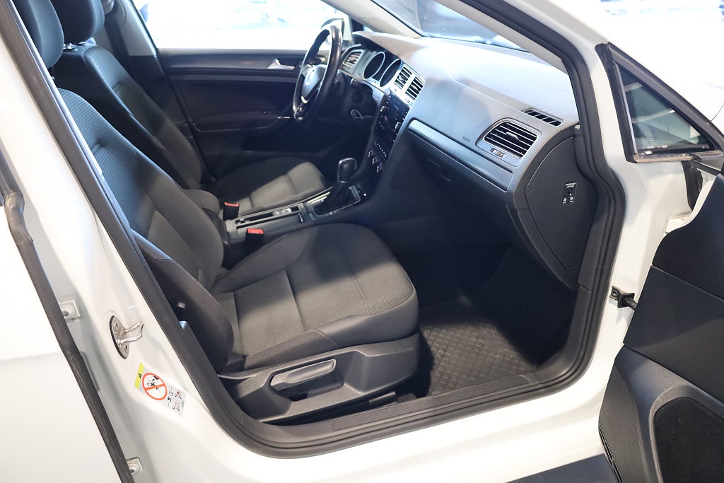 Volkswagen Golf Sportscombi 1.0 TSI AUT Drag Kamera Pluspaket PDC 2018