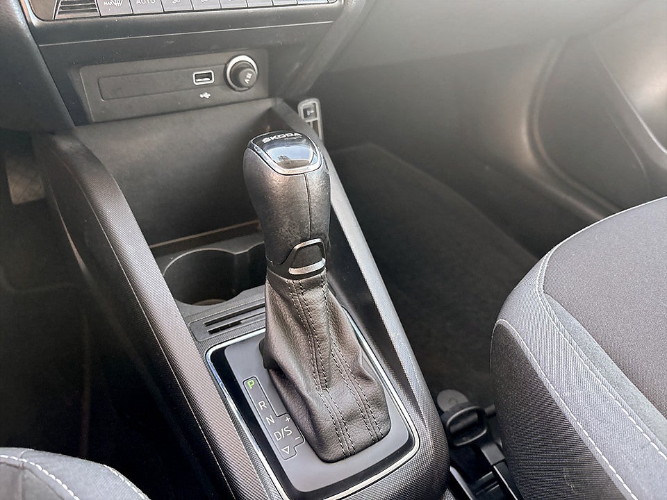 Bild på Skoda Fabia Kombi 1.0 TSI 110hk Aut BACKSENSORER