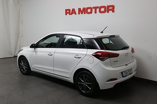 Halvkombi Hyundai i20 5 av 20