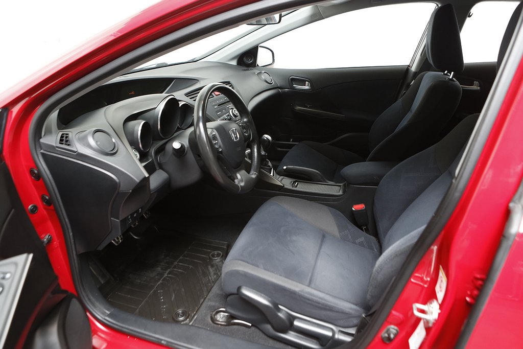 Honda Civic 1.8 i-VTEC 142hk Sport 5D Motorv Dragkrok 2013
