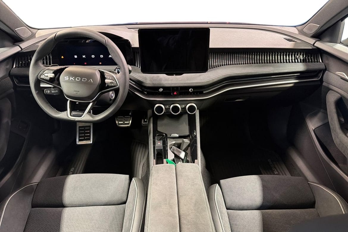 Skoda Superb 2026, bild 7/48