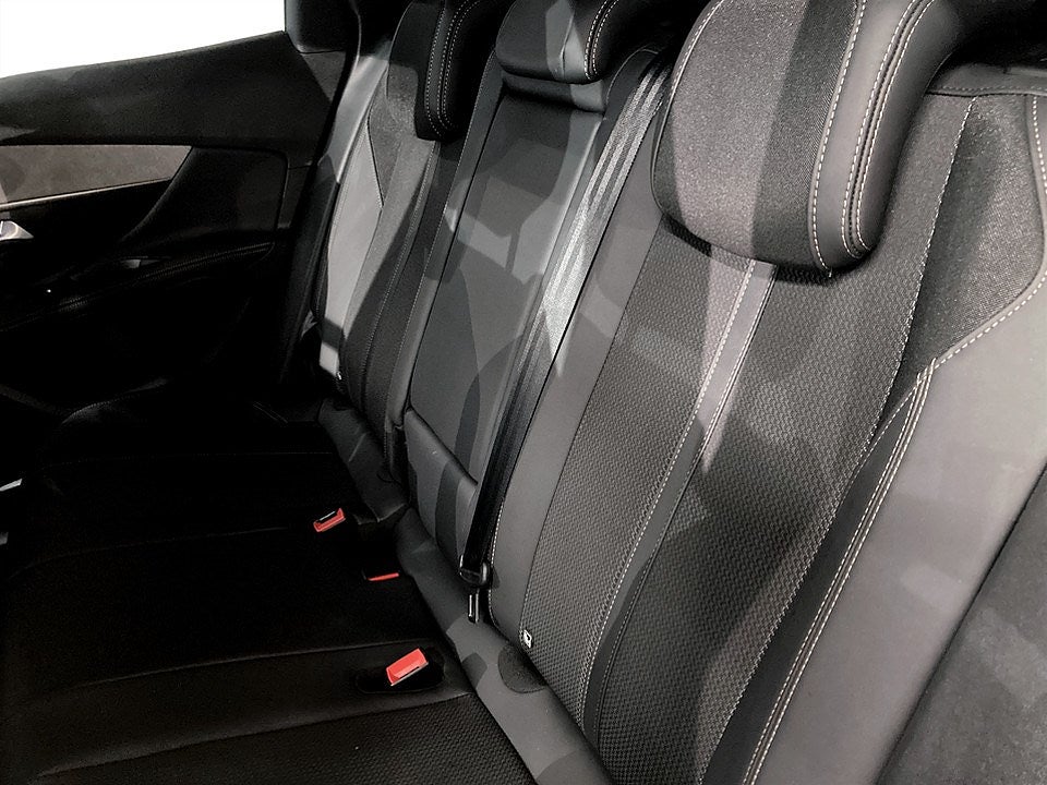 Bild på Peugeot 3008 GT 1.2 PT 130hk Aut - B-KAMERA, CARPLAY