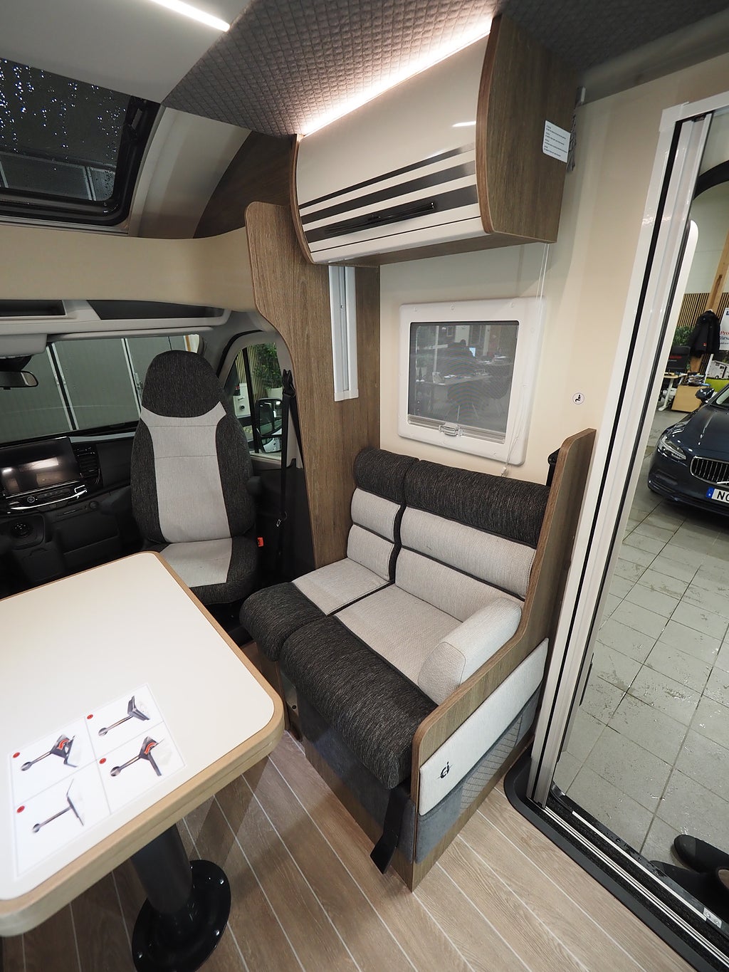 Ci Magis 87 XT Markis Taksäng Långbäddar AUT 2026