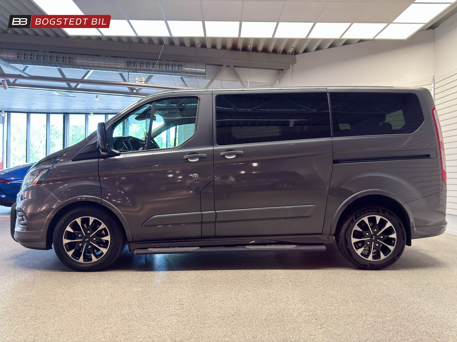 Ford Tourneo Custom Sport 2.0 TDCi 170hk | 8-sits | Drag | Värmare 2019 - miniatyr 4