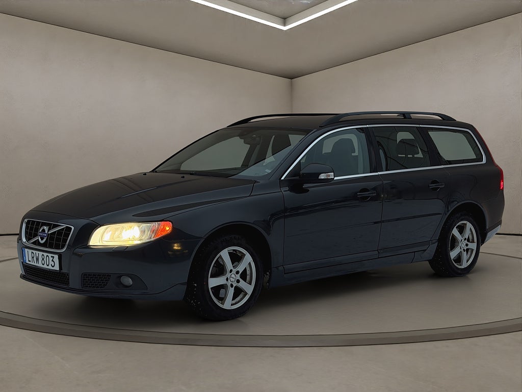 Volvo V70 D3 Geartronic Momentum Värmare Drag SoV Däck 163hk