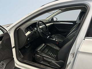 Volkswagen Passat Alltrack 2.0 TDI 4M DSG Drag/Kamera/Dvärm/LEDramp/Skinn/S&V-Däck – bild 7