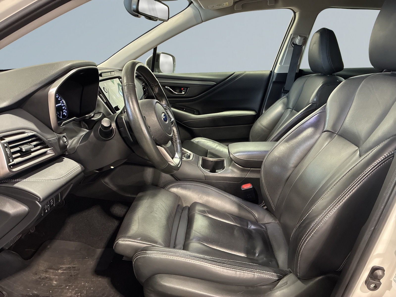 Subaru Outback 2023, photo 7/10