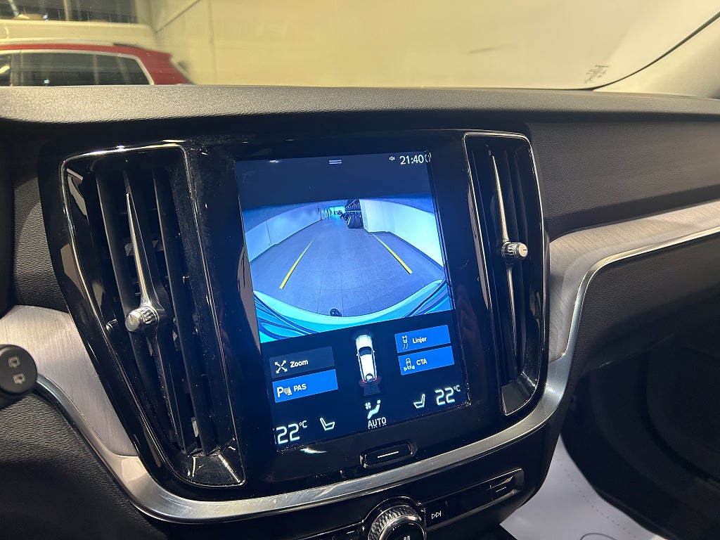 Volvo V60 Cross Country 2020 - miniatyr 10