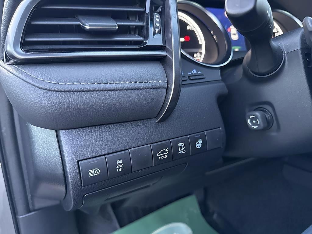 Toyota Camry 2022 - miniatyr 16