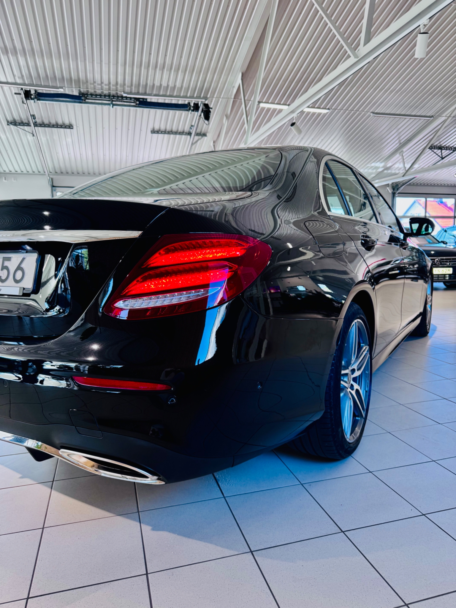 Mercedes-Benz E 200 AMG / 9G-Tronic 2017, photo 6/38