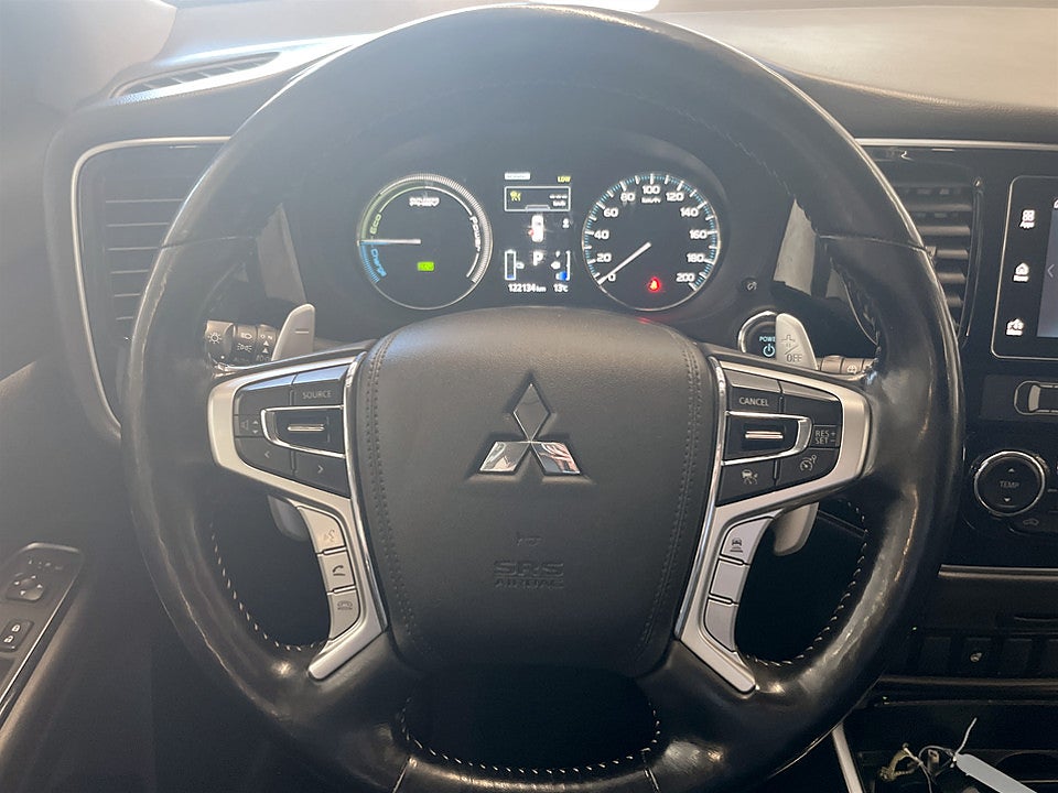 Bild på Mitsubishi Outlander 2.0 Plug-In Hybrid 4WD PHEV B 203hk