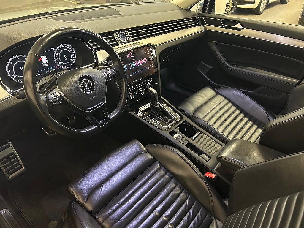 Volkswagen Passat Alltrack 2.0 TDI 4M Cockpit D-Värm Drag 2018