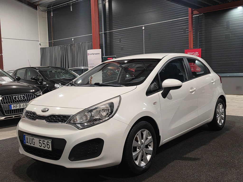 Kia Rio 5-dörrar 1.2 CVVT GLS Ny servad Kupévärmare lågmilad 