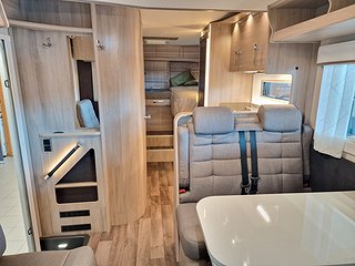 Husbil-halvintegrerad Kabe Novum 750 LGB 16 av 28