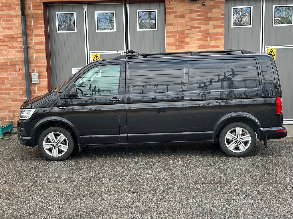 Volkswagen Transporter Kombi T32 2.0 TDI 4Motion, Läder, Värmare, Ny besiktiga