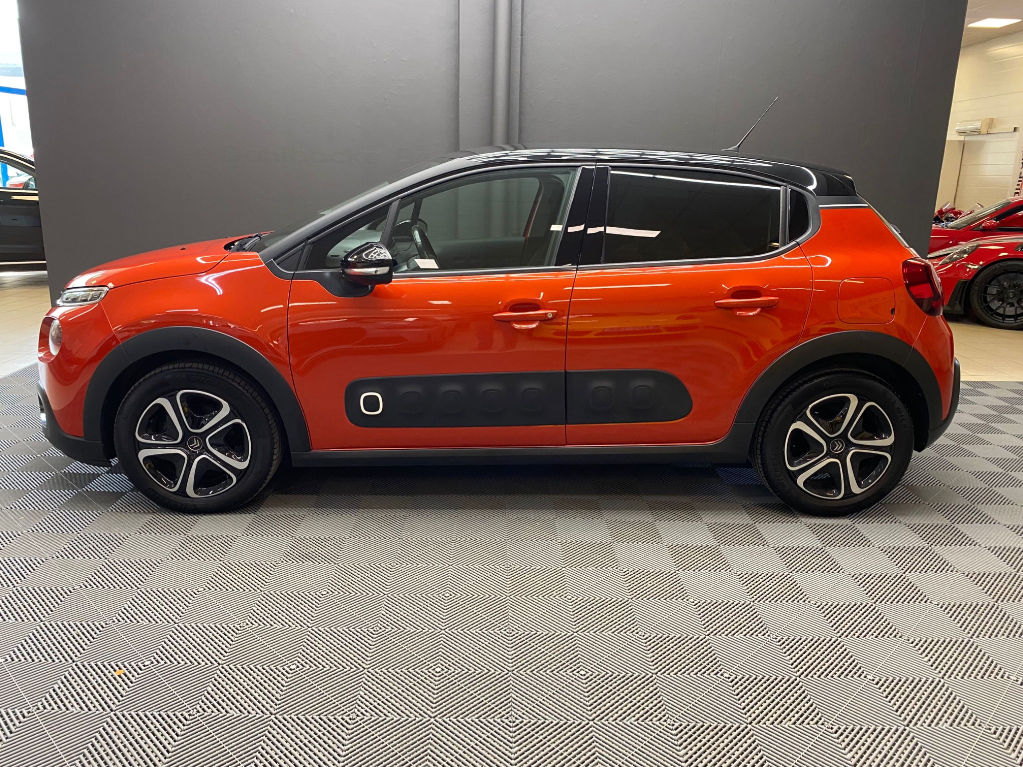 Citroen C3 1.2 PureTech 110hk Automat 2020, kuva 2/39