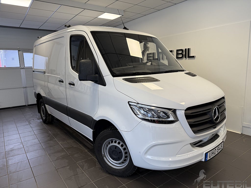 Mercedes-Benz Sprinter 317 CDI / Skinnklädsel / Moms / Edströms / AppleCarplay