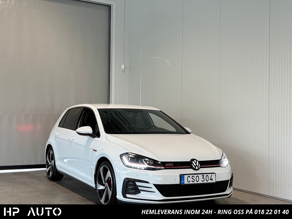Volkswagen Golf GTI Performance 245hk Cockpit B-kam Carplay