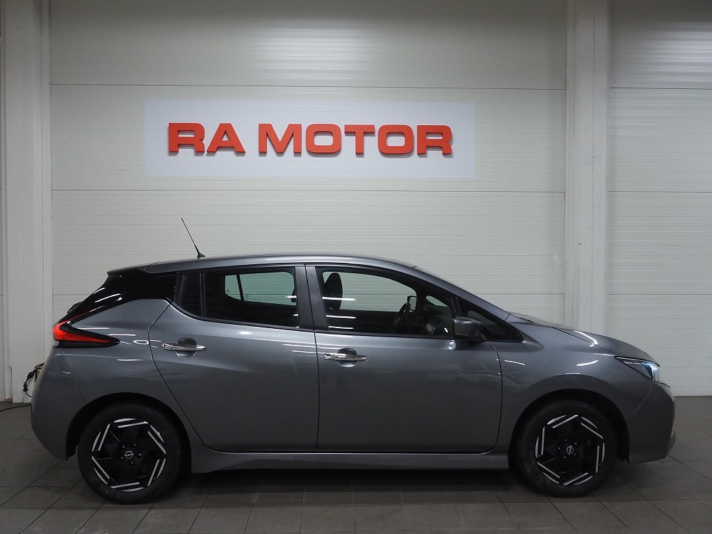 Nissan Leaf 40 kWh 150hk Acenta | Backkamera | Rattvärme | 2022