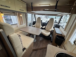 Husbil-integrerad Bürstner Aviano 690 Luftfjädring! Långbädd! Endast 6,99m! 15 av 20