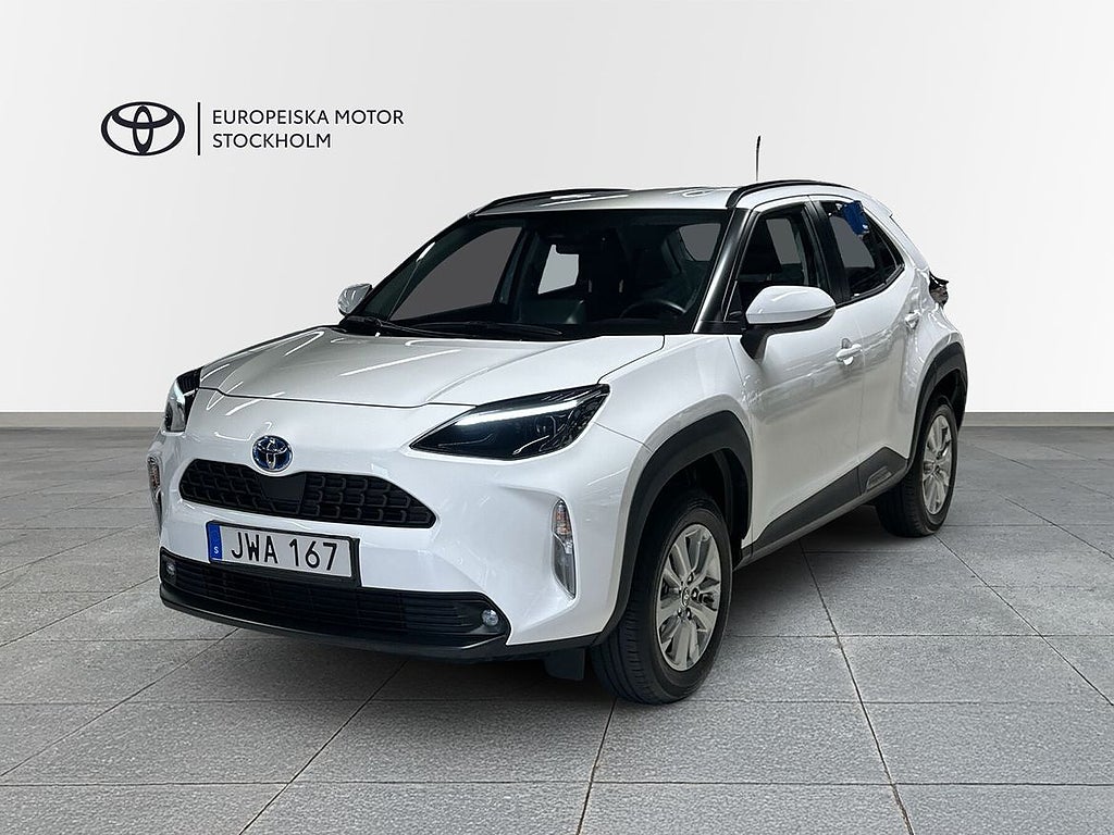 Toyota Yaris Cross 1,5 HYBRID ACTIVE VINTERHJUL BACKKAMERA