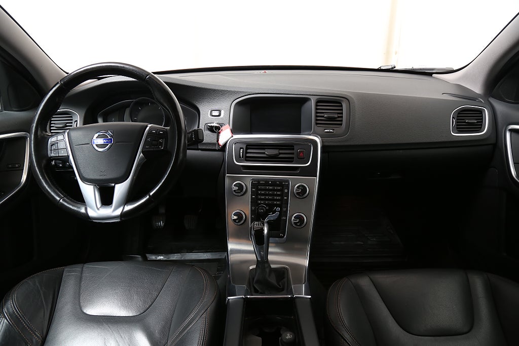 Volvo S60 Cross Country D4 190hk Summum BE VOC Dragkrok