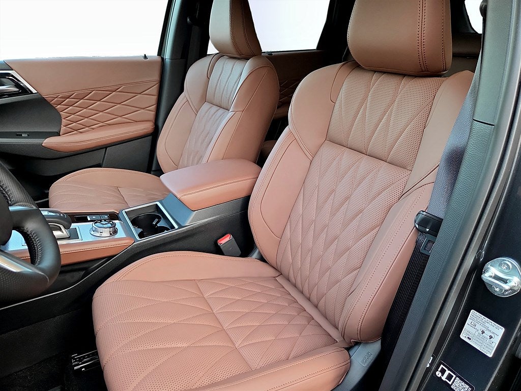 Bild på Mitsubishi Outlander Instyle+ Plug-In Hybrid 4WD - DEMO