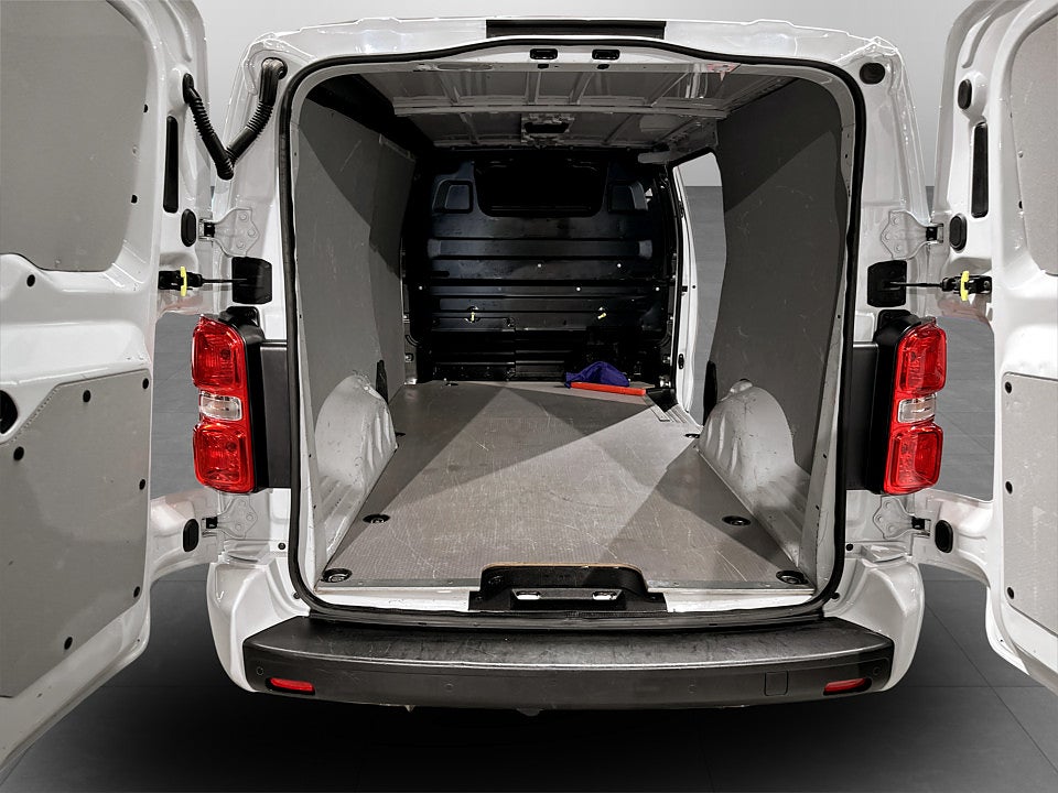 Bild på Peugeot Expert PRO+ 2.0 BHDi 145hk Aut L3 B-KAMERA