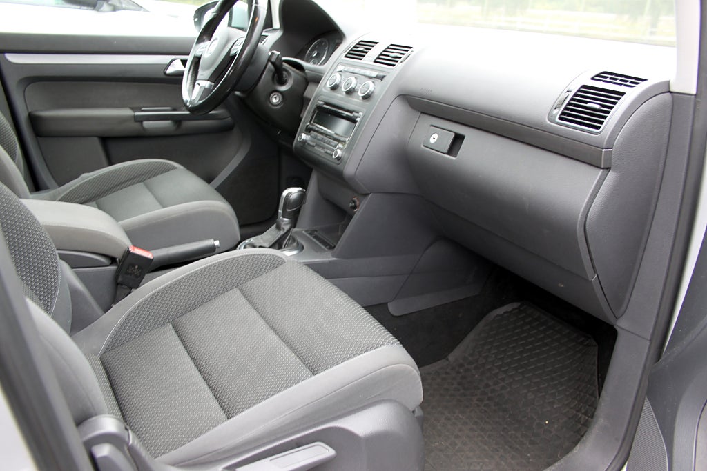 Volkswagen Touran 2013 - miniatyr 13