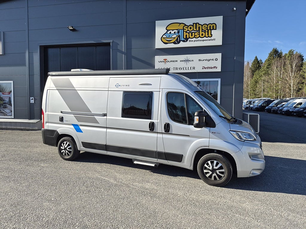 Sun Living V series 60 SP automat, dubbla AC, stor solcell, mycket låg skat