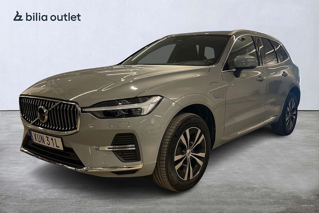 Volvo XC60 Recharge T6 AWD Core Edition Pano / Keyless / B-kam
