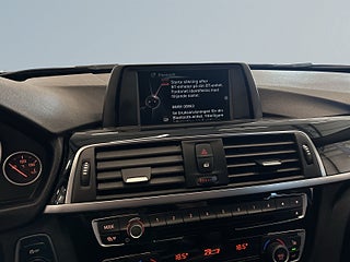 BMW 320D xDrive Sedan S&V-hjul/Farthållare/Parkeringssensorer