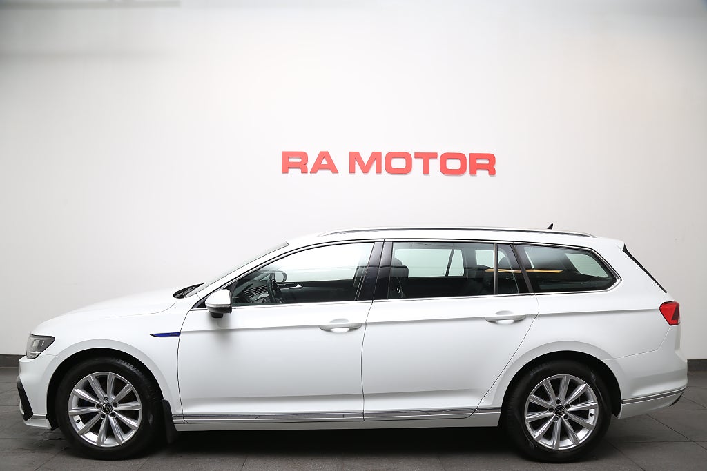 Volkswagen Passat Sportscombi GTE Plug-in 218hk DSG Motorv Extraljusramp 2021