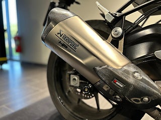 BMW S1000R / 3,45% Ränta! / Akrapovic / Dynamic /Farthållare / Värme
