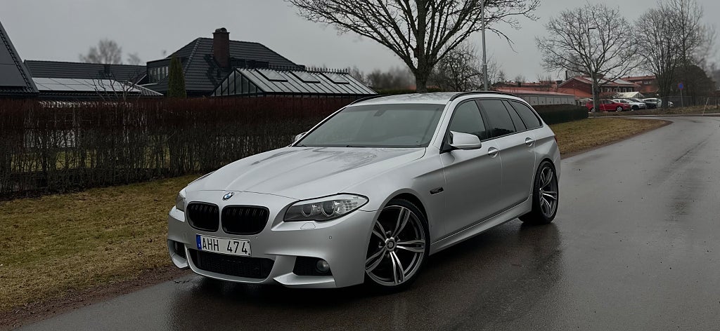 BMW 520d Touring Steptronic M Sport Värmare HiFi (Välvårdad)