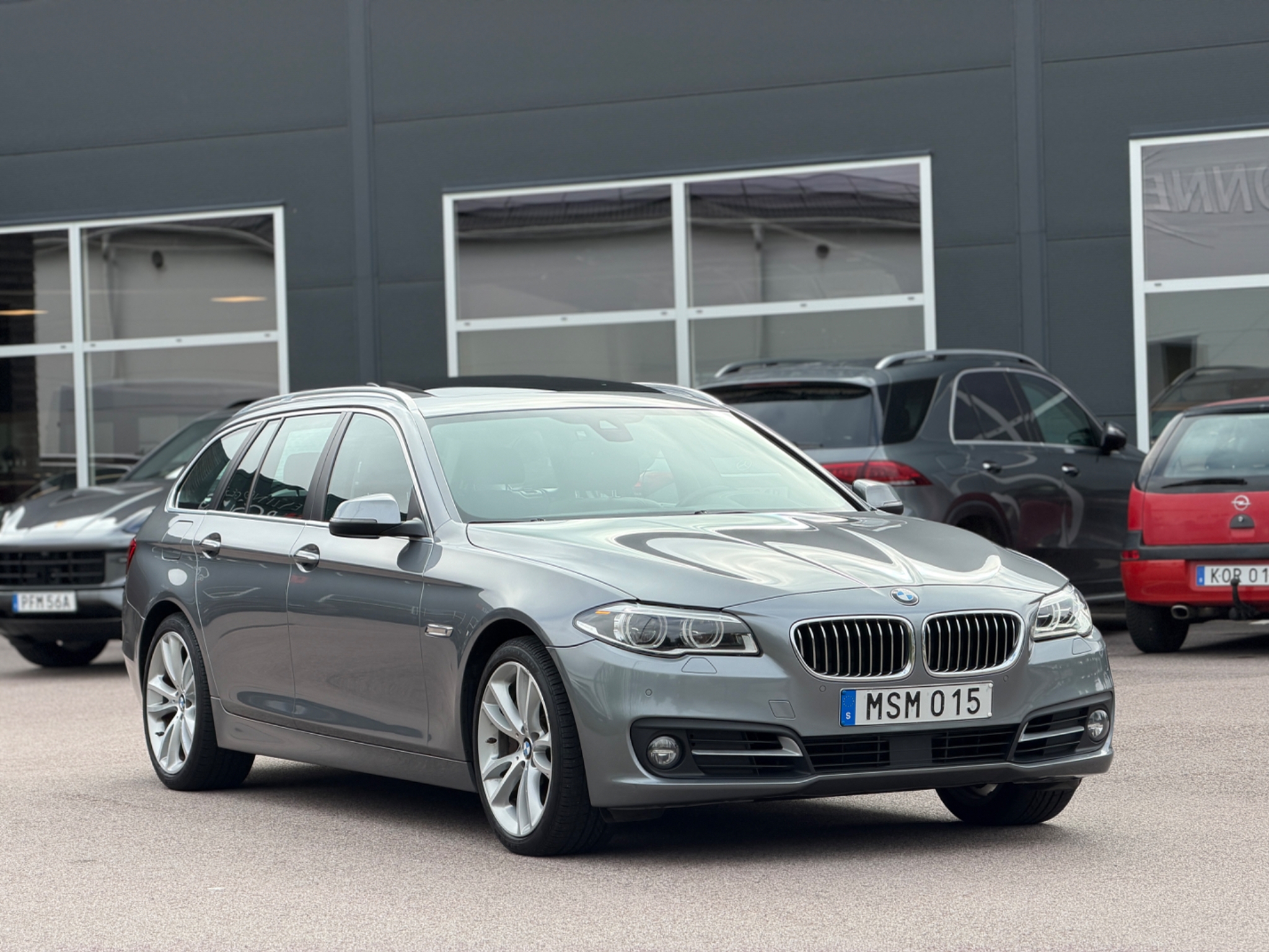 BMW 530 2015, kuva 4/57